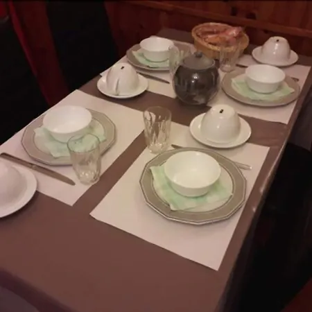 Le Royal 2* שומון