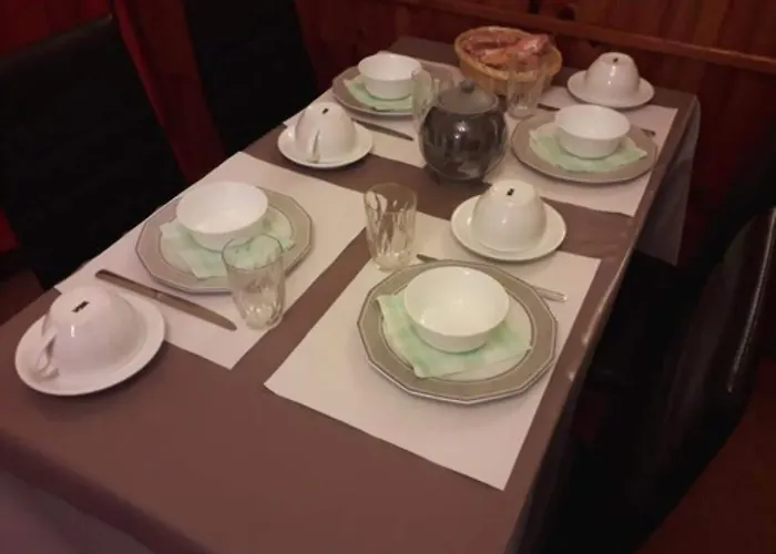 Le Royal 2* שומון